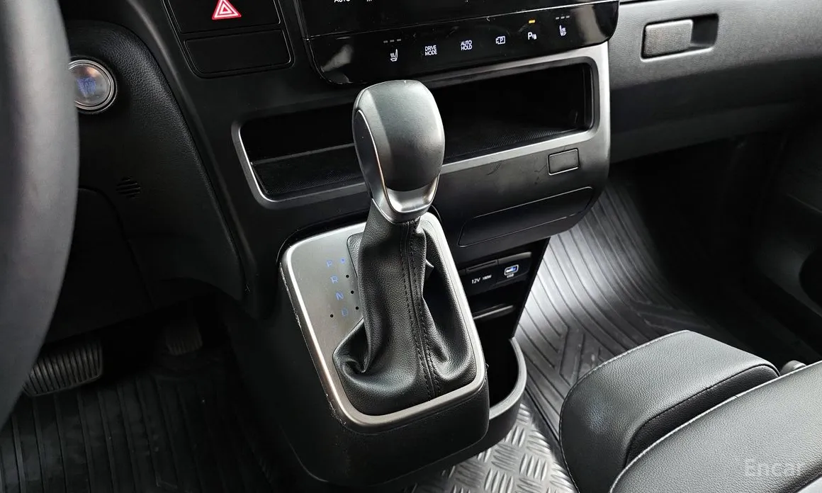 Фото 9 - Hyundai Staria