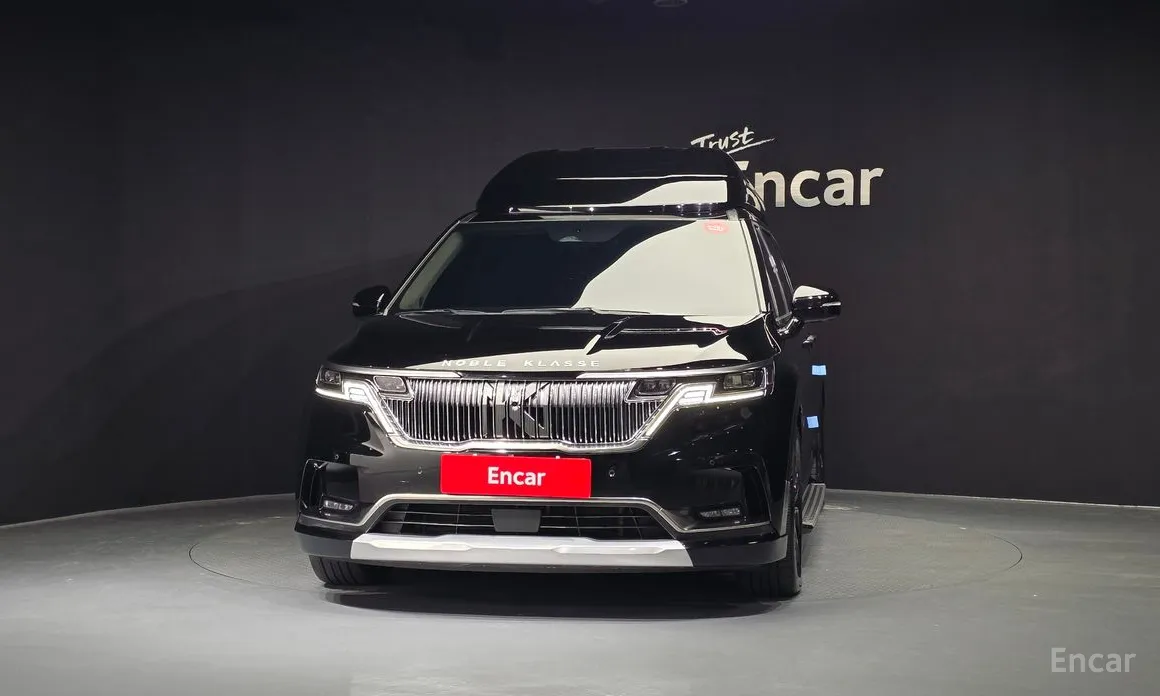 Фото 3 - Kia Carnival