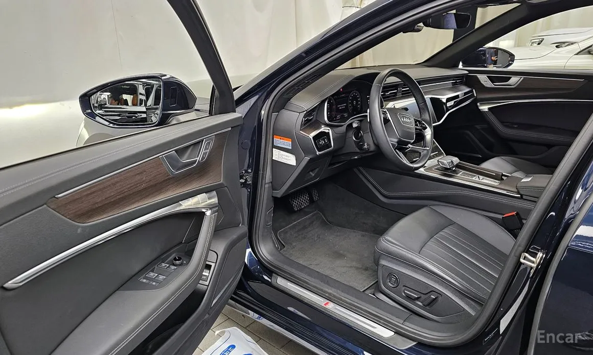 Фото 10 - Audi A6