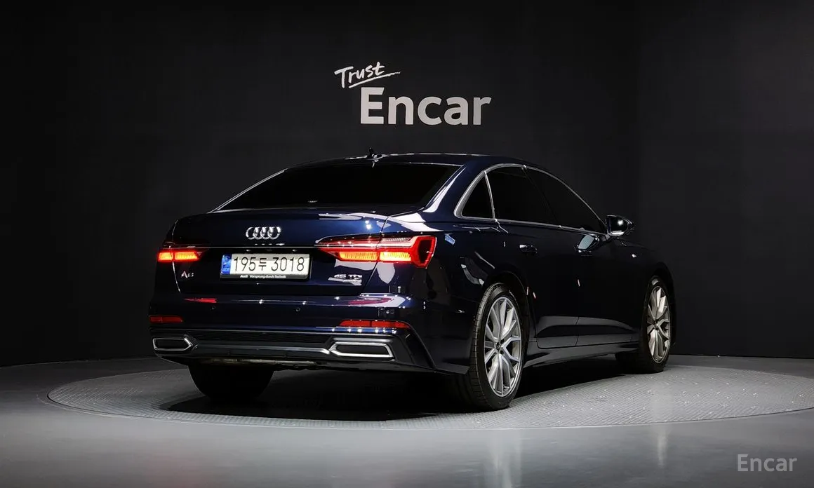 Фото 2 - Audi A6