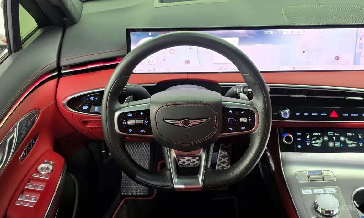 Фото 13 - Genesis GV70