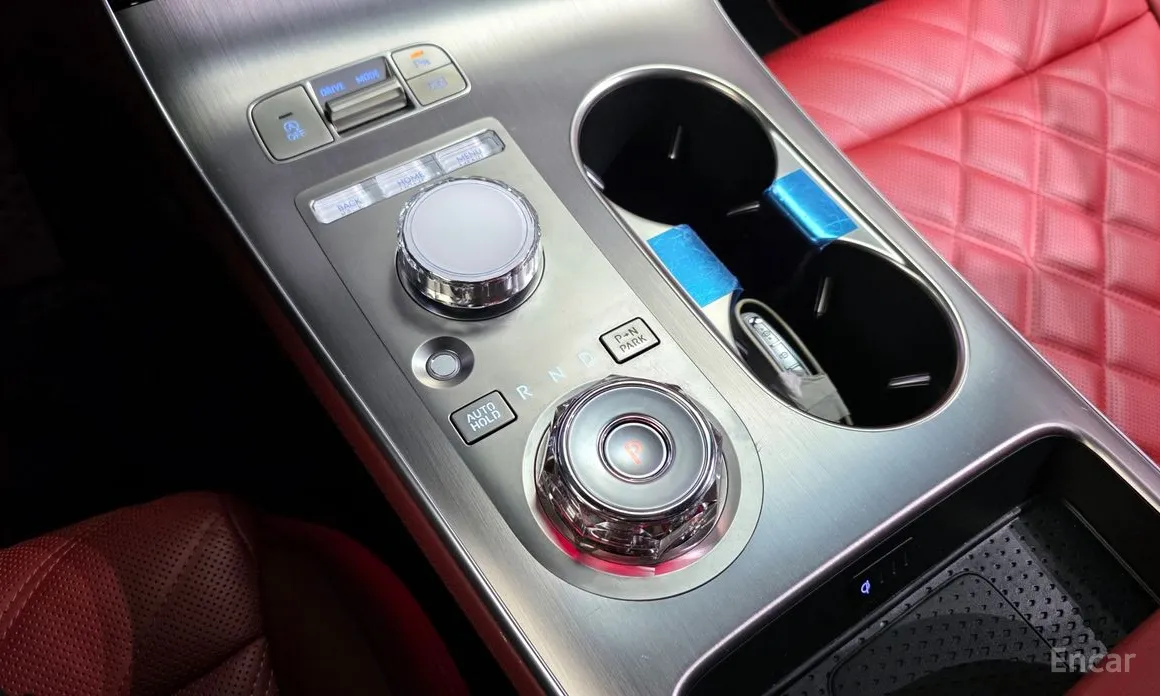 Фото 9 - Genesis GV70