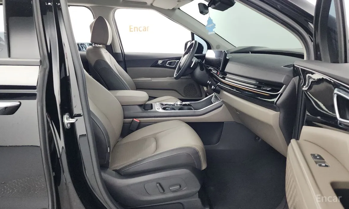 Фото 11 - Kia Carnival