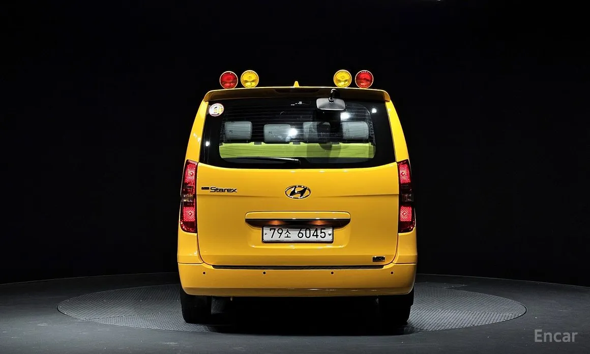 Фото 4 - Hyundai Starex