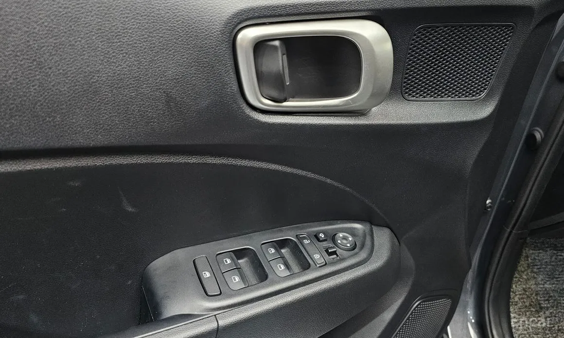 Фото 16 - Hyundai Venue