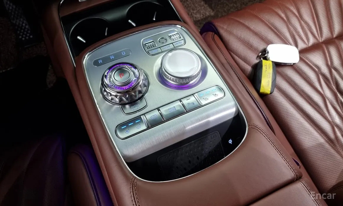 Фото 9 - Genesis G90