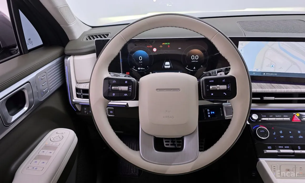 Фото 13 - Hyundai Santa Fe