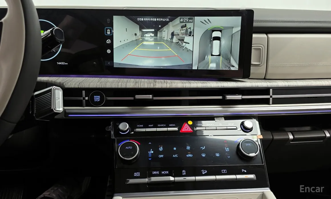 Фото 14 - Hyundai Santa Fe