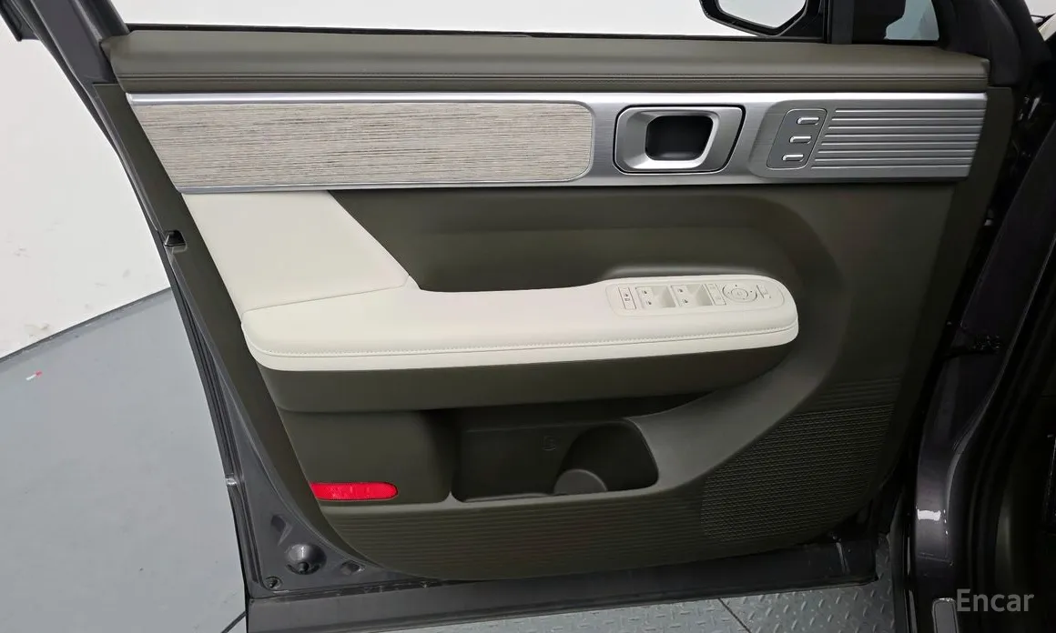 Фото 18 - Hyundai Santa Fe