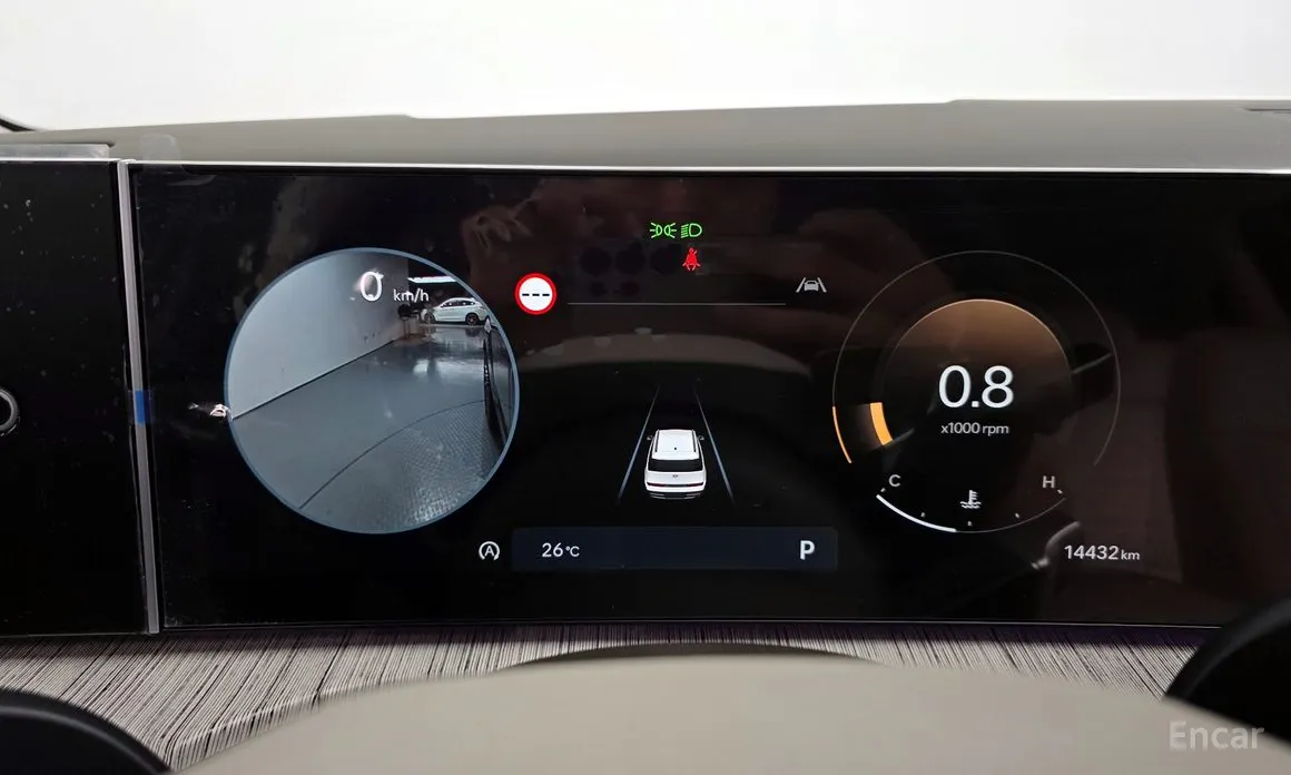 Фото 8 - Hyundai Santa Fe