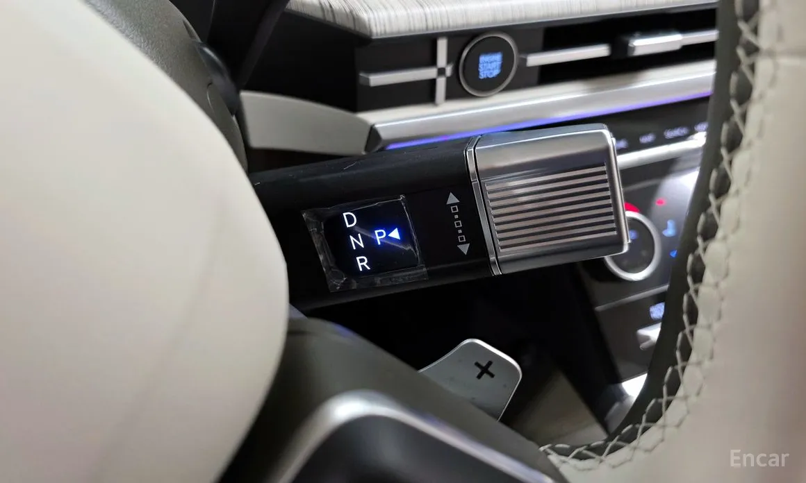 Фото 9 - Hyundai Santa Fe