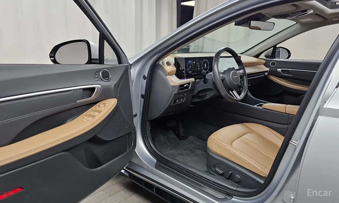 Фото 10 - Hyundai Sonata