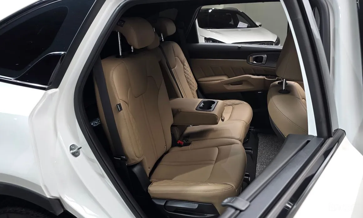 Фото 11 - Kia Sorento