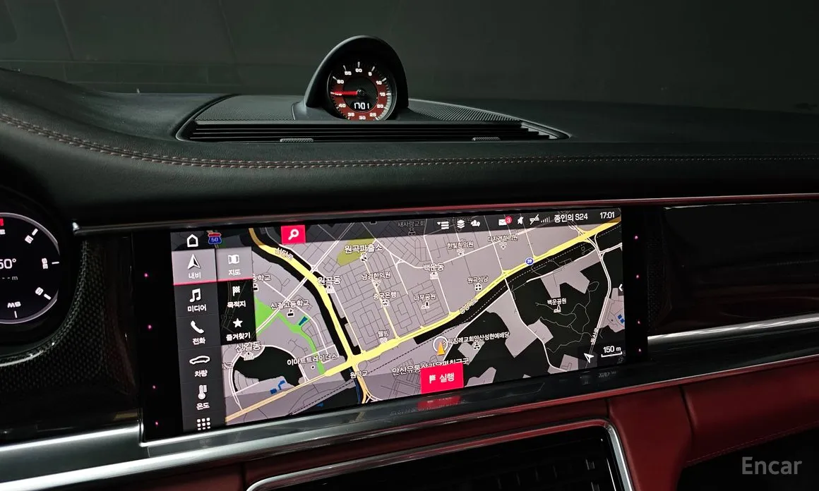 Фото 15 - Porsche Panamera