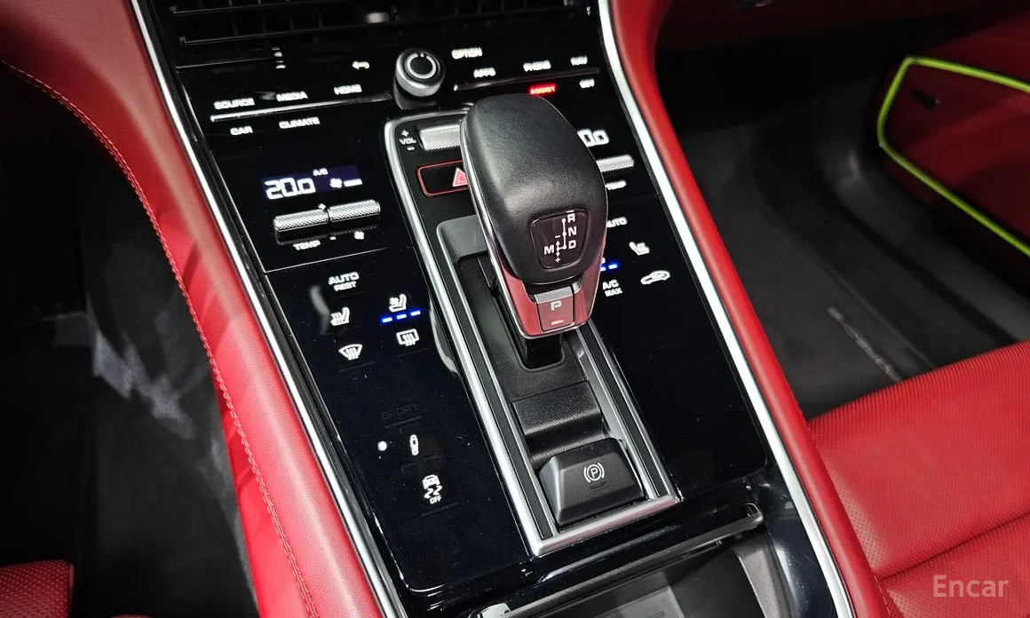 Фото 9 - Porsche Panamera