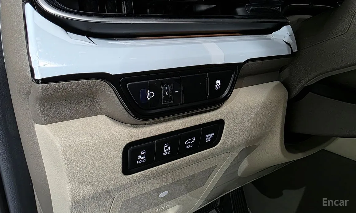 Фото 13 - Kia Carnival