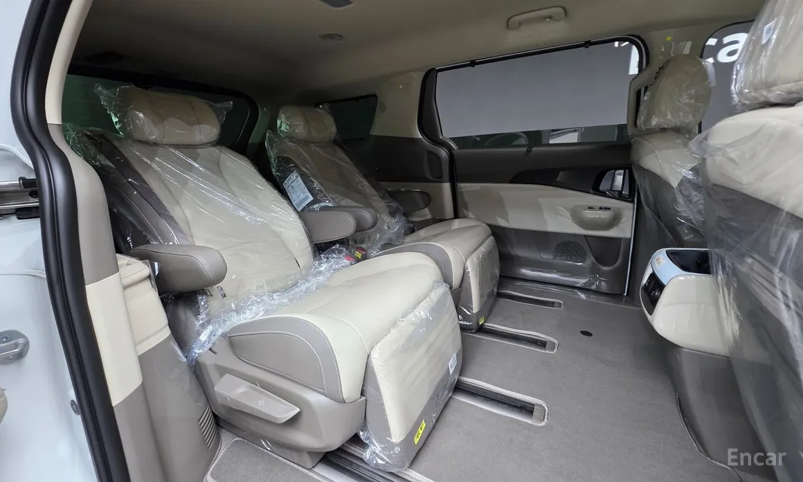 Фото 19 - Kia Carnival