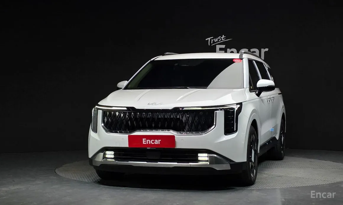 Фото 3 - Kia Carnival