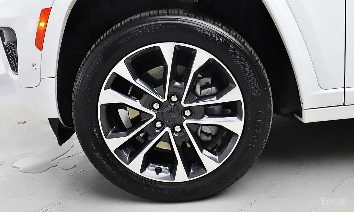 Фото 5 - Jeep Cherokee