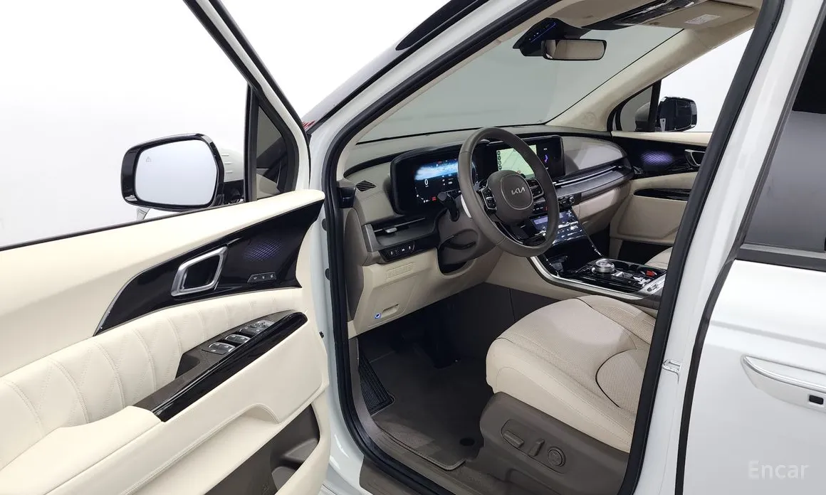 Фото 10 - Kia Carnival