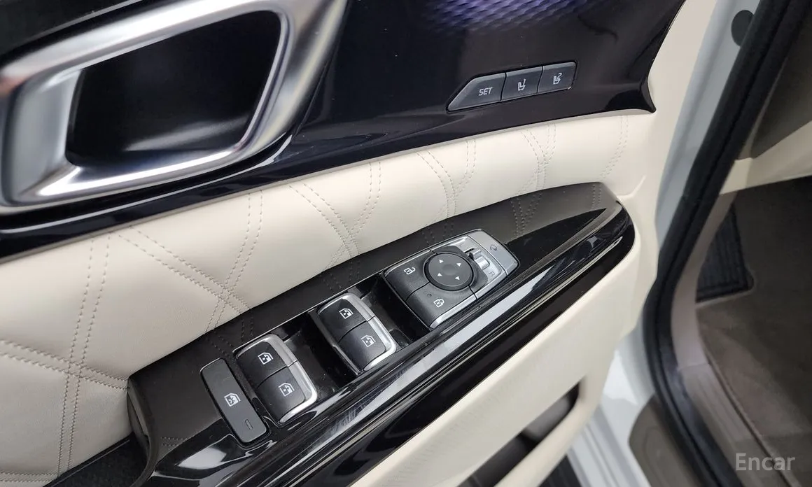 Фото 17 - Kia Carnival