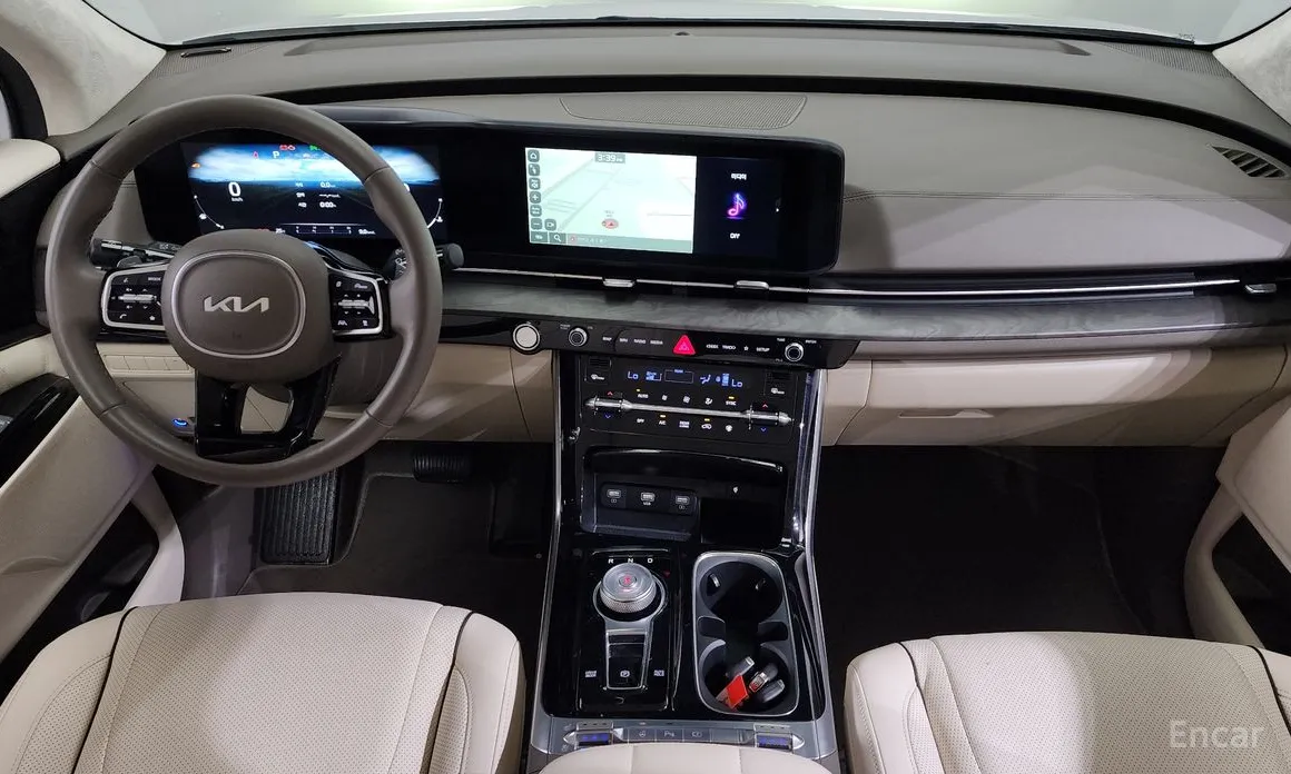 Фото 7 - Kia Carnival