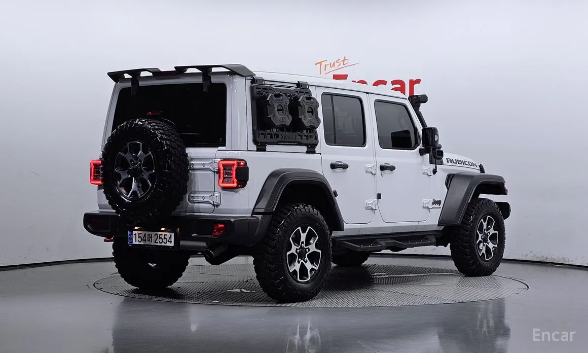 Фото 2 - Jeep Wrangler