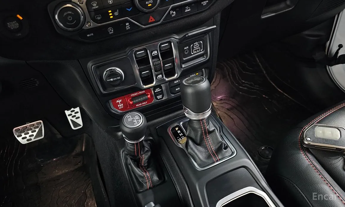 Фото 9 - Jeep Wrangler