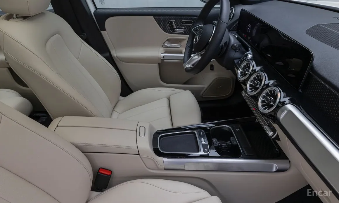 Фото 9 - Mercedes-Benz EQB