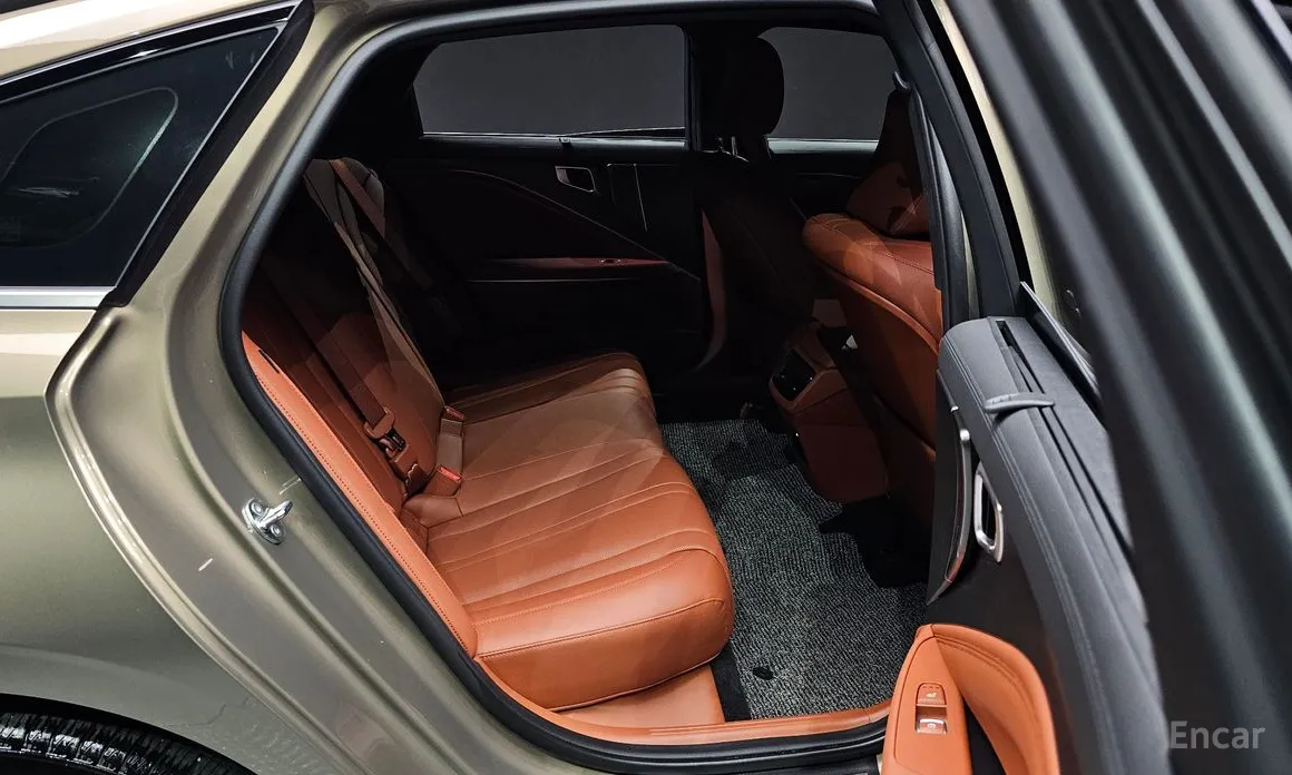 Фото 11 - Kia K8