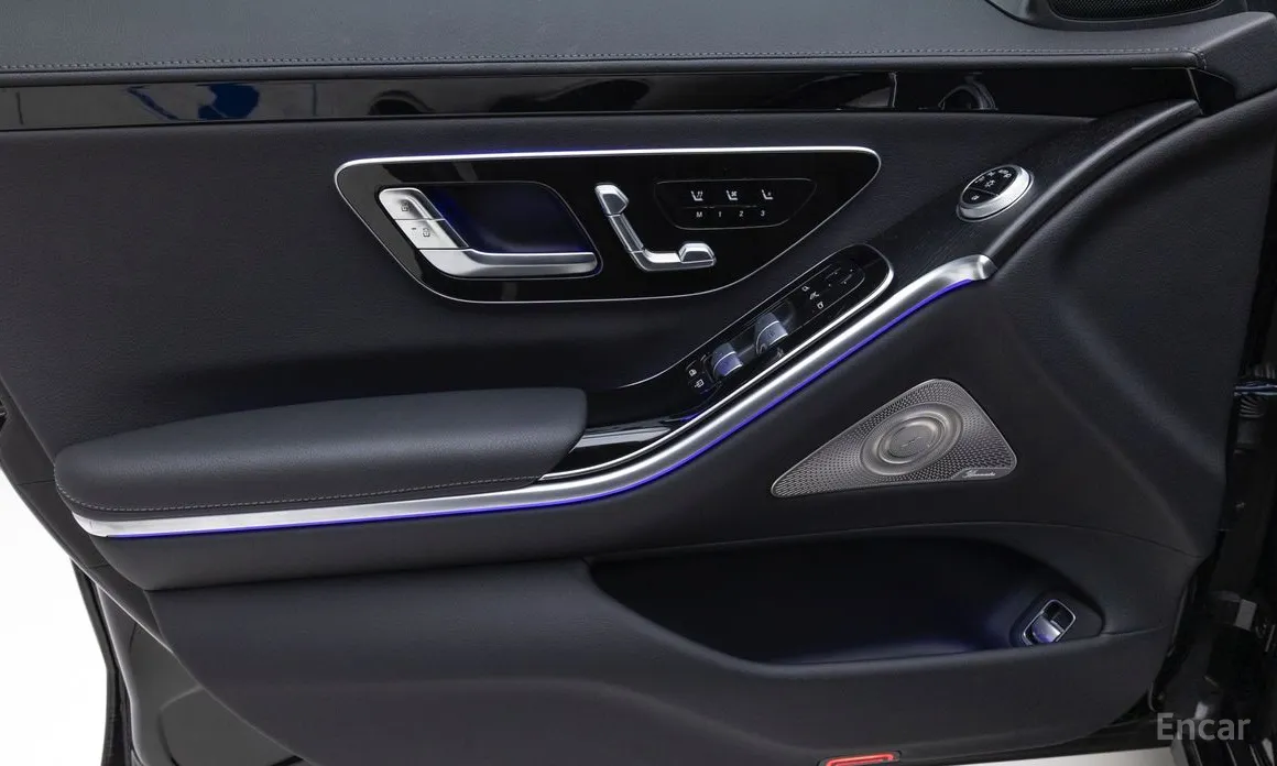 Фото 16 - Mercedes-Benz S-Class