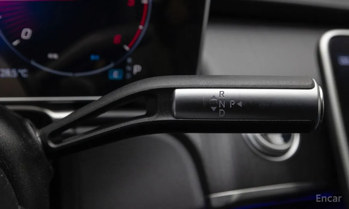 Фото 9 - Mercedes-Benz S-Class