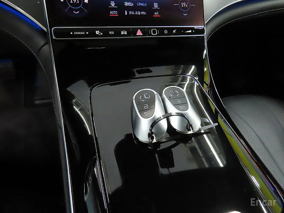 Фото 16 - Mercedes-Benz EQE