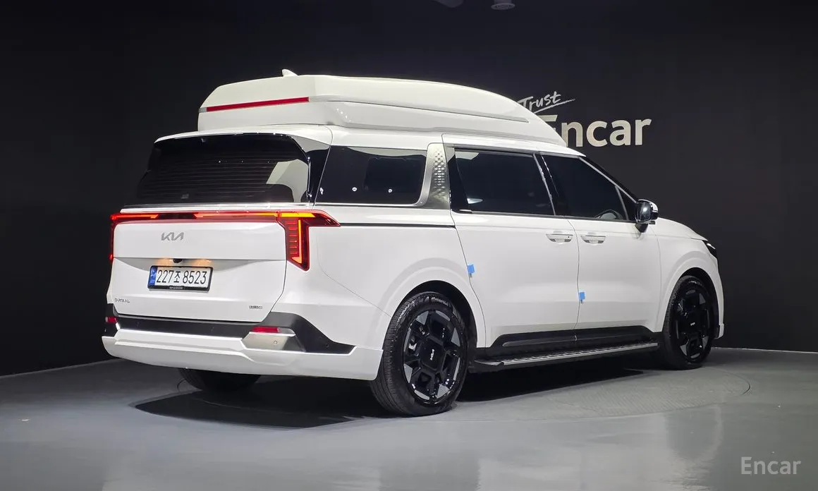 Фото 2 - Kia Carnival