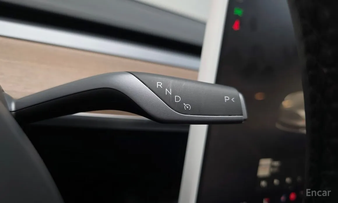 Фото 9 - Tesla Model 3