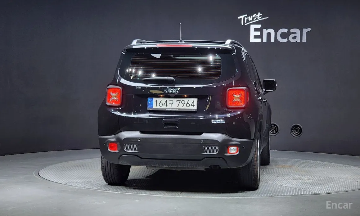 Фото 4 - Jeep Renegade