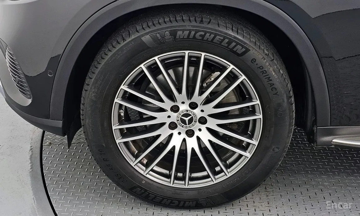 Фото 5 - Mercedes-Benz GLC-Class