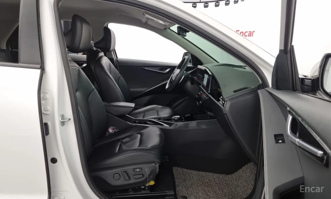 Фото 10 - Kia Niro