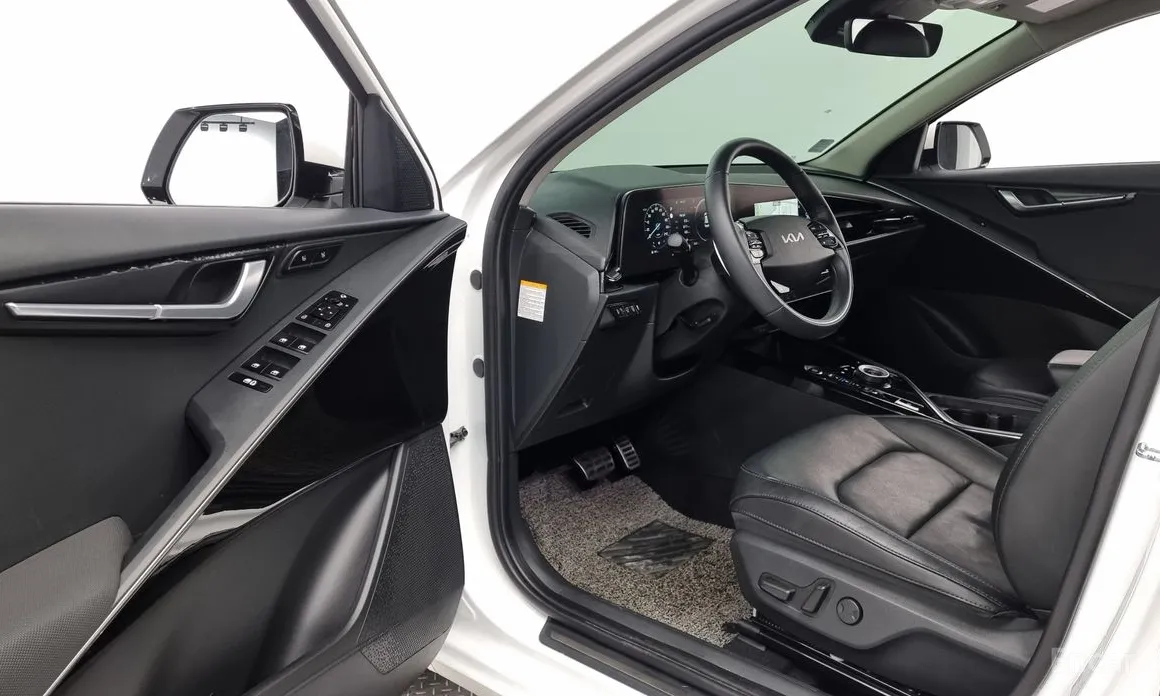 Фото 11 - Kia Niro