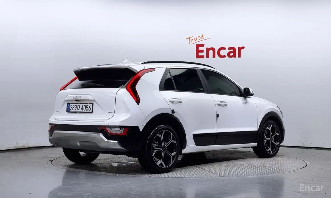 Фото 2 - Kia Niro