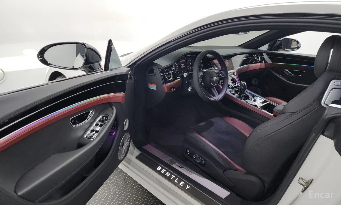 Фото 10 - Bentley Continental GT