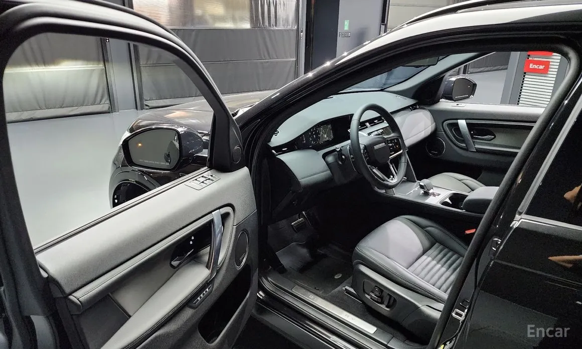 Фото 10 - Land Rover Discovery Sport