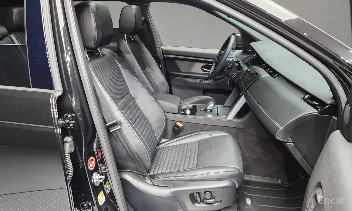 Фото 11 - Land Rover Discovery Sport