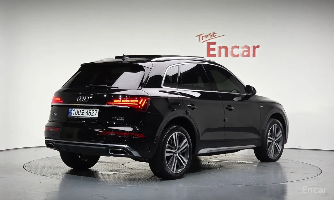 Фото 2 - Audi Q5