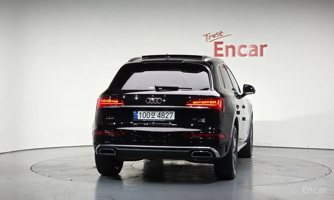 Фото 4 - Audi Q5