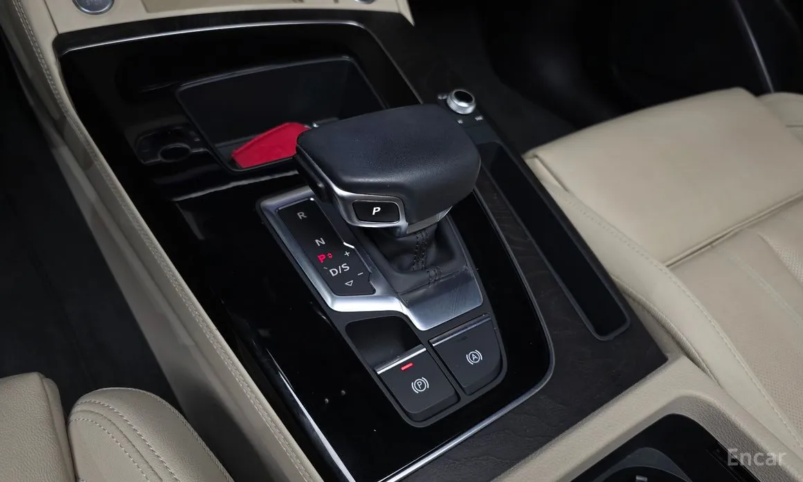 Фото 9 - Audi Q5