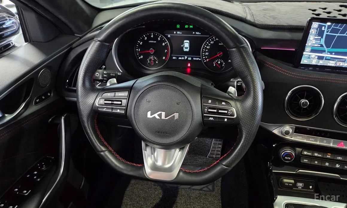 Фото 13 - Kia Stinger