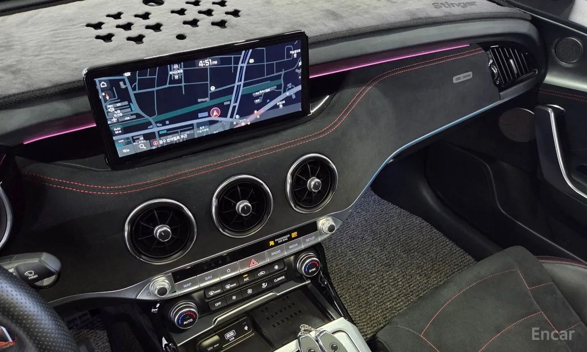 Фото 17 - Kia Stinger