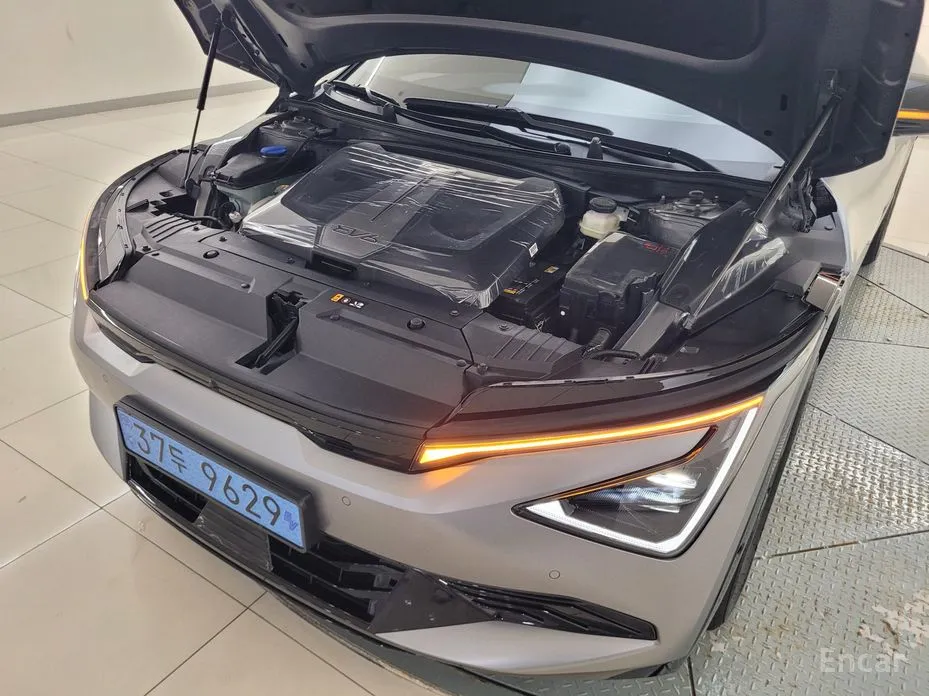 Фото 6 - Kia EV6