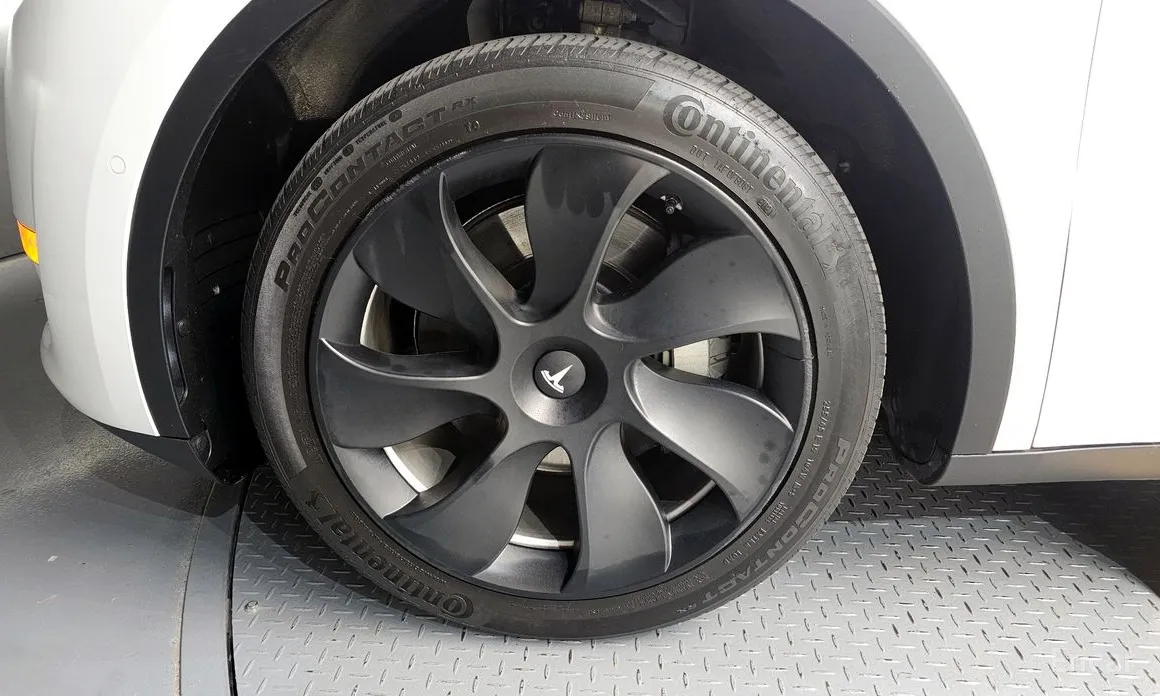 Фото 5 - Tesla Model Y